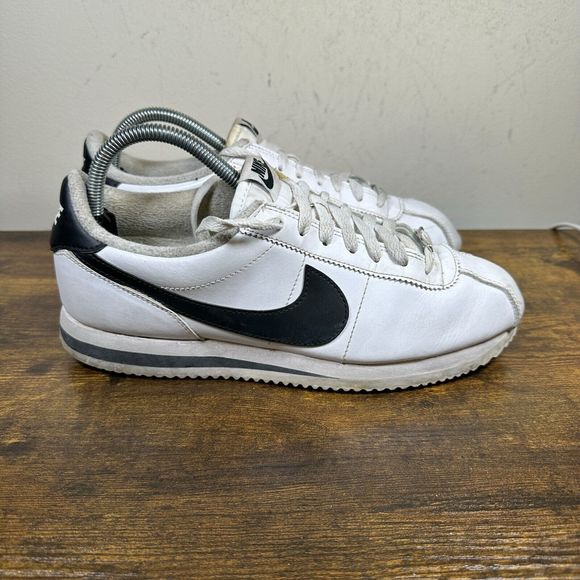 Nike Classic‎ Cortez Mens Athletic Shoes Size White Black Leather